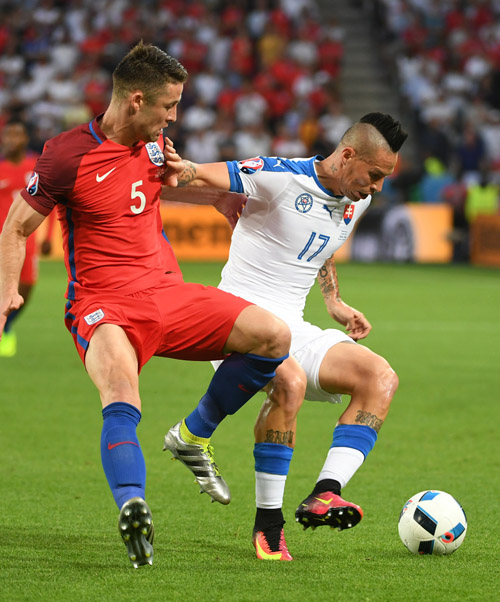 体育中国-斯洛伐克完胜威尔士，晋级淘汰赛