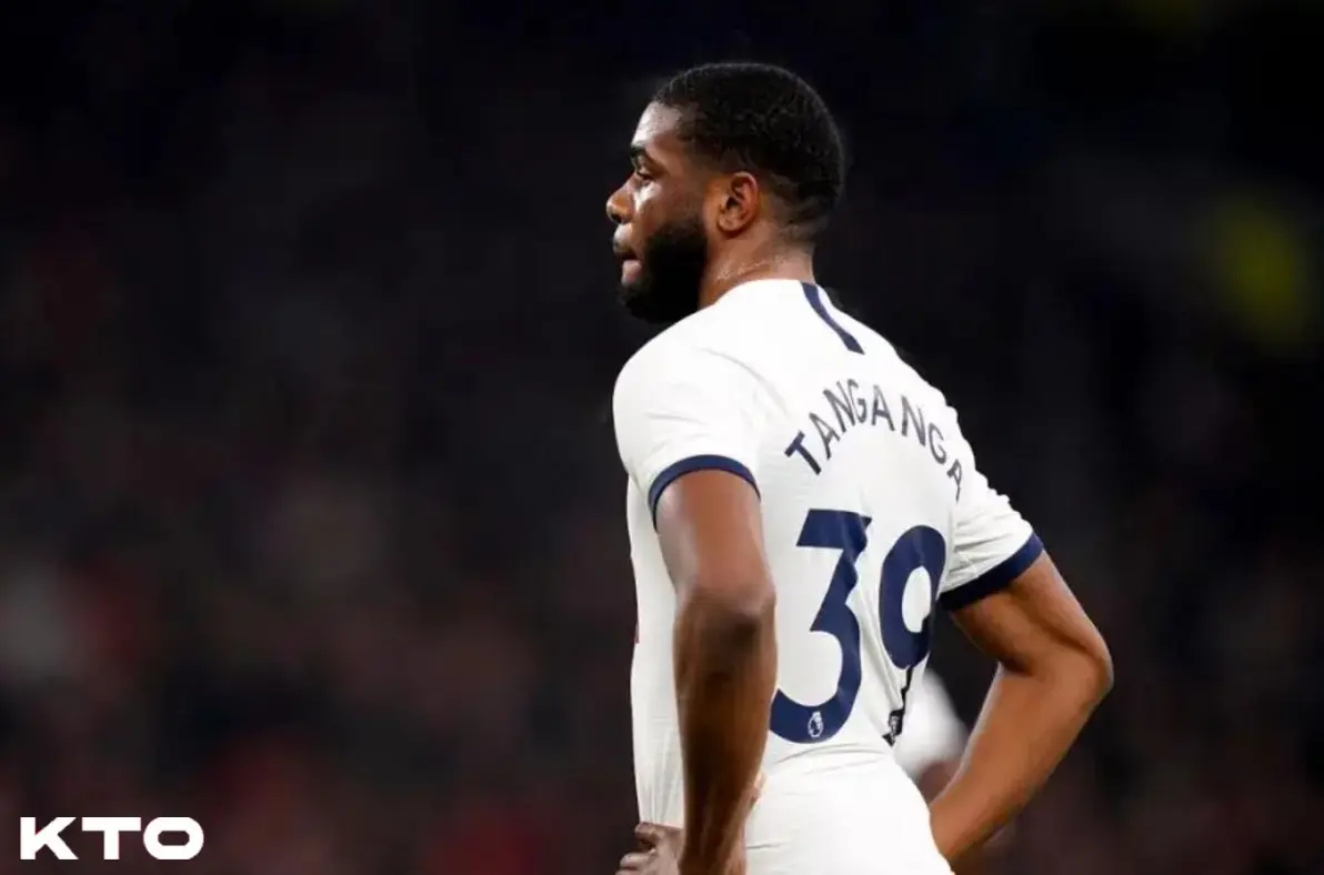 体育app-包含热刺轻取曼城,莱万乌龙送礼法甲的词条