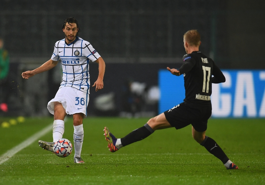 平台-塞内加尔碾压曼联，阿什拉夫扛起全队的简单介绍